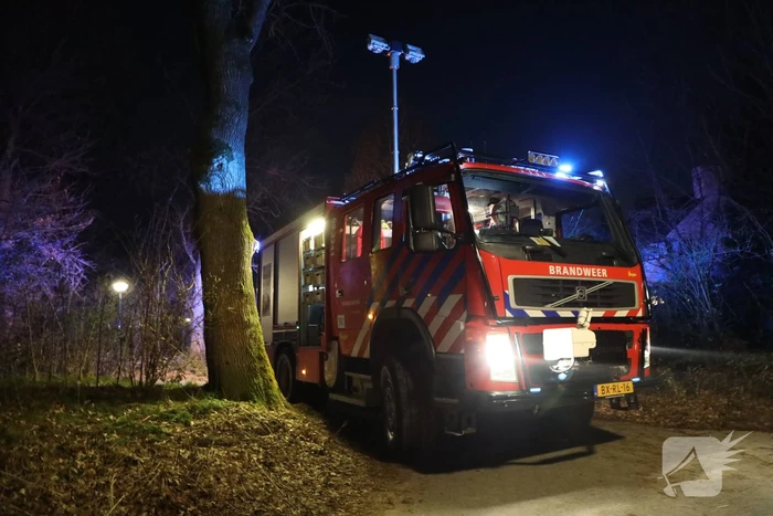 Zoekactie naar te water geraakte persoon
