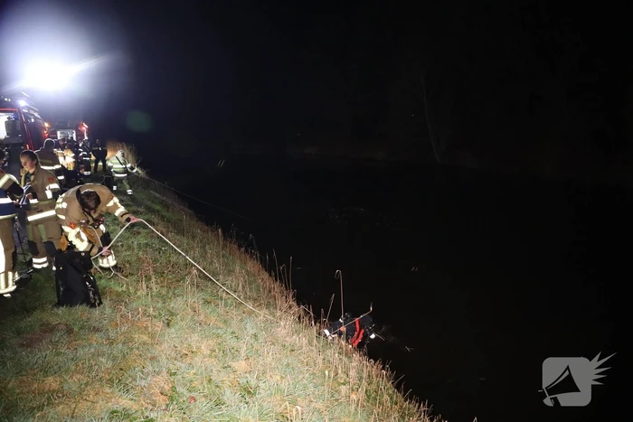 Zoekactie naar te water geraakte persoon