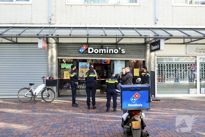 Politie doet onderzoek naar gewapende overval op Domino's Pizza