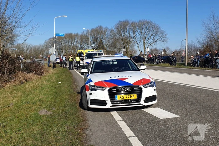 Fietser ernstig gewond bij botsing met auto