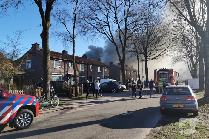 Veel rook bij brand in schuur