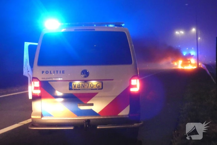Auto volledig uitgebrand
