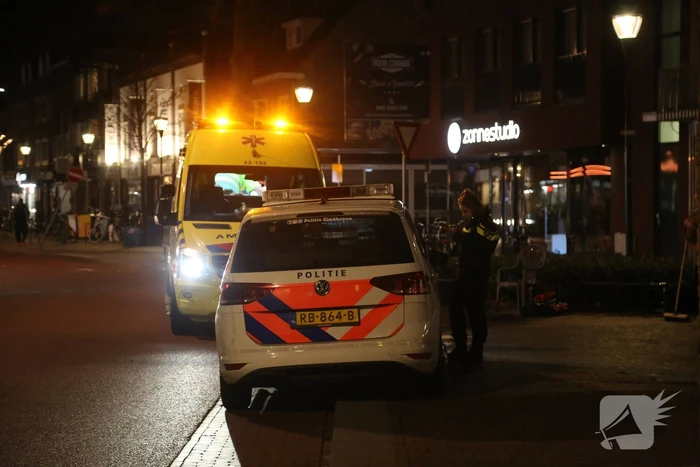 Persoon op skeelers aangereden door auto