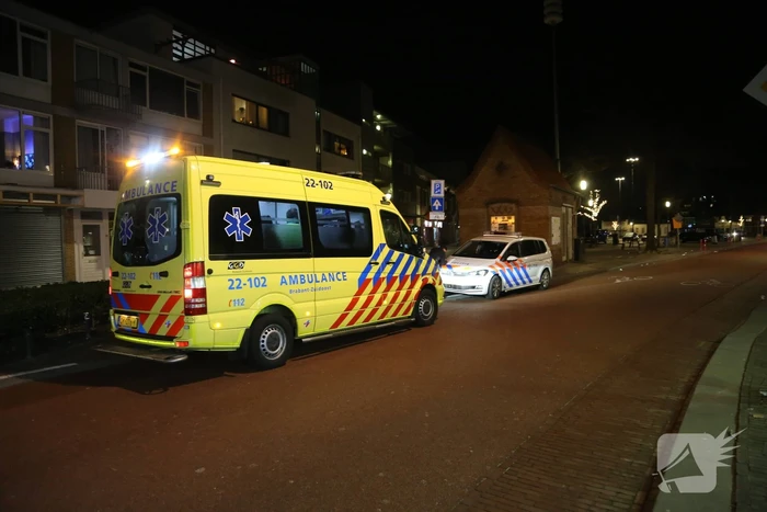 Persoon op skeelers aangereden door auto