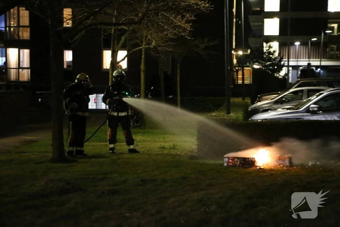 Vuurwerkresten geblust door brandweer