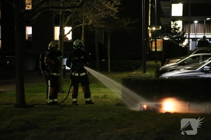 Vuurwerkresten geblust door brandweer