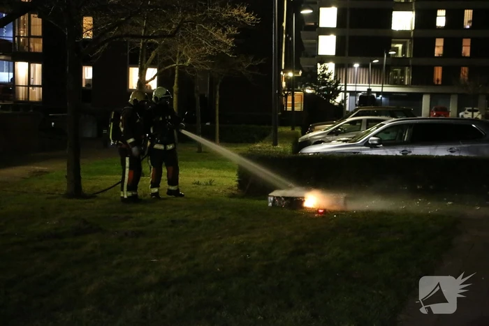 Vuurwerkresten geblust door brandweer
