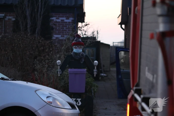 Brand op dak woning snel onder controle