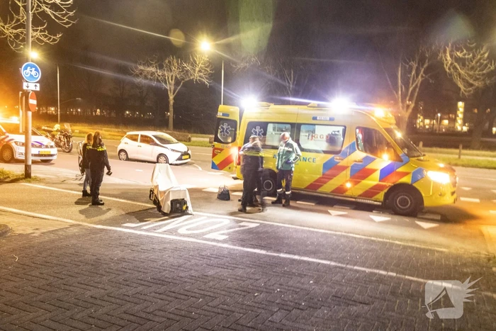 Twee fietsers in botsing na inhaalactie