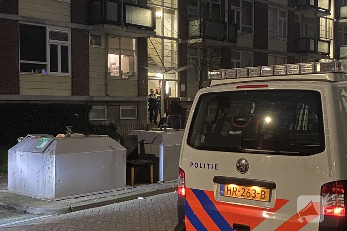 Overleden persoon aangetroffen in flatwoning