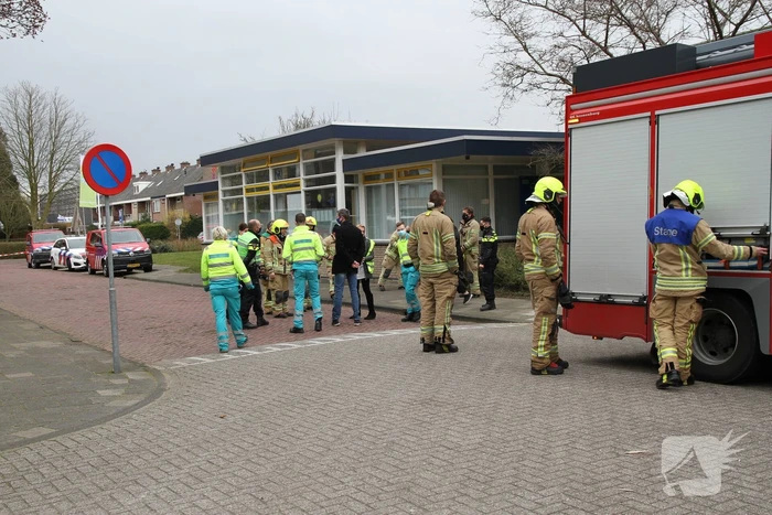 Basisschool De Regenboog ontruimd na mogelijk brand