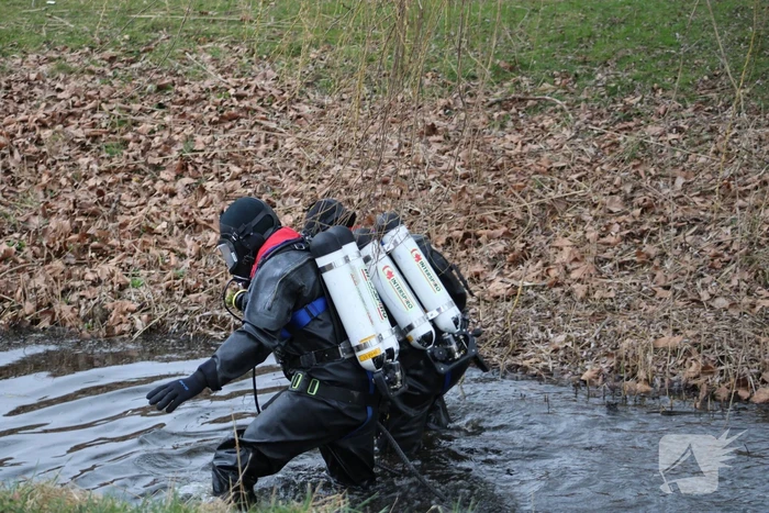 Zoektocht naar mogelijk een persoon te water