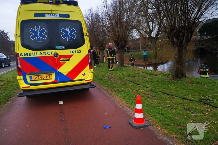 Zoektocht naar mogelijk een persoon te water