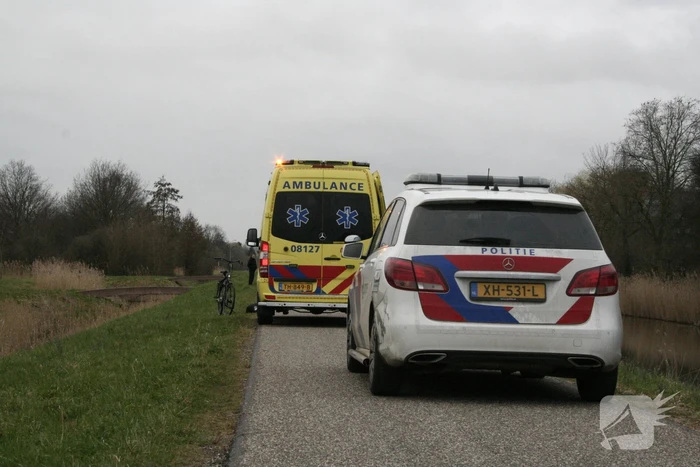 Fietser gaat onderuit en raakt gewond