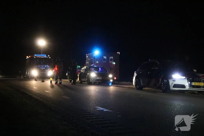 Auto belandt in sloot