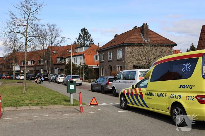 Fietser gewond bij botsing met auto
