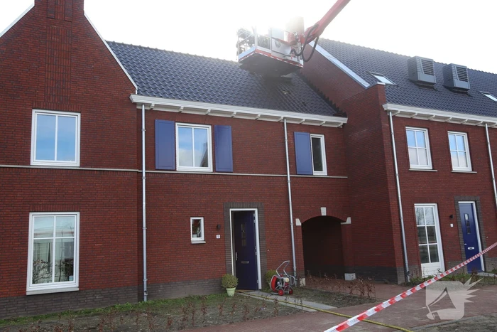 Veel rook bij brand in woning
