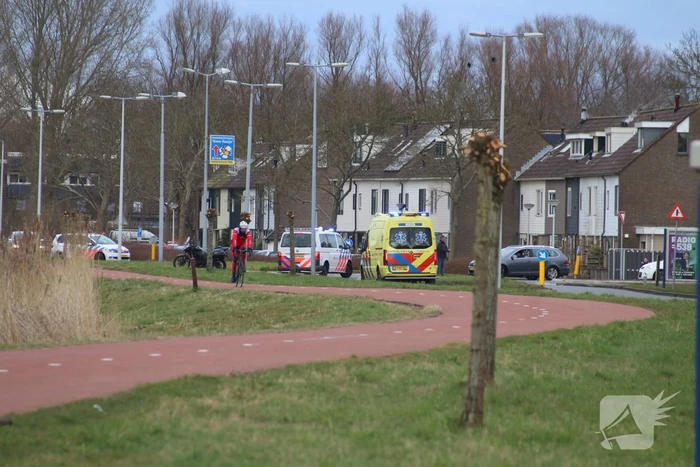 Motorrijder gaat onderuit en raakt gewond