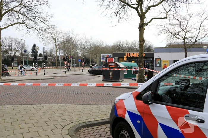 Gewonde bij steekpartij naast supermarkt