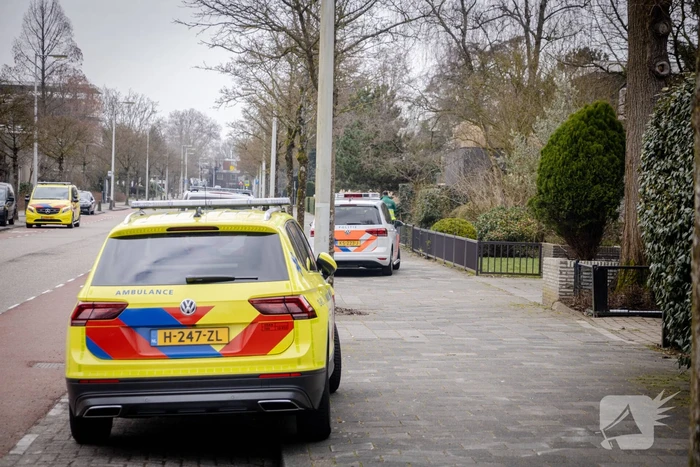 Gewonde bij steekpartij naast supermarkt