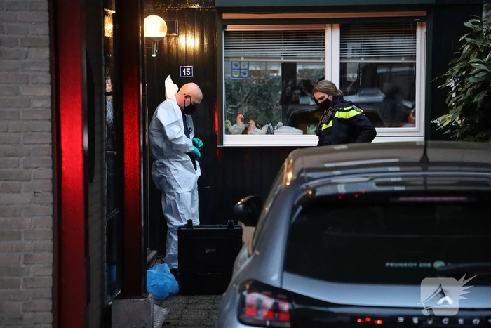 Overleden persoon aangetroffen in woning