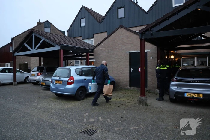 Overleden persoon aangetroffen in woning