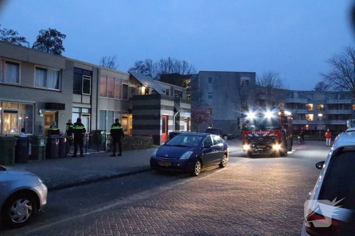 Brandweer blust kleine brand in woning