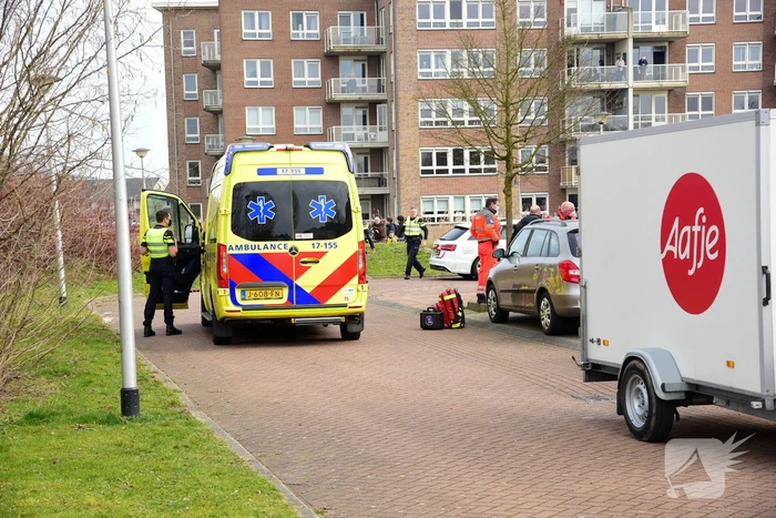 Man ernstig gewond na val van dak in Vrijheidsakker