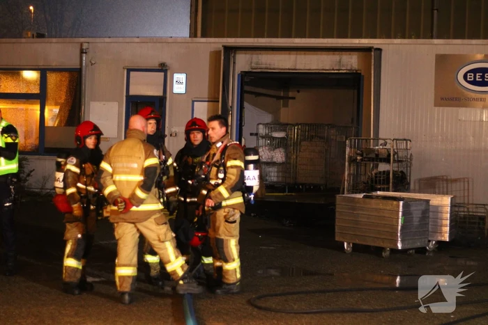 Uitslaande brand in Westelijk Havengebied