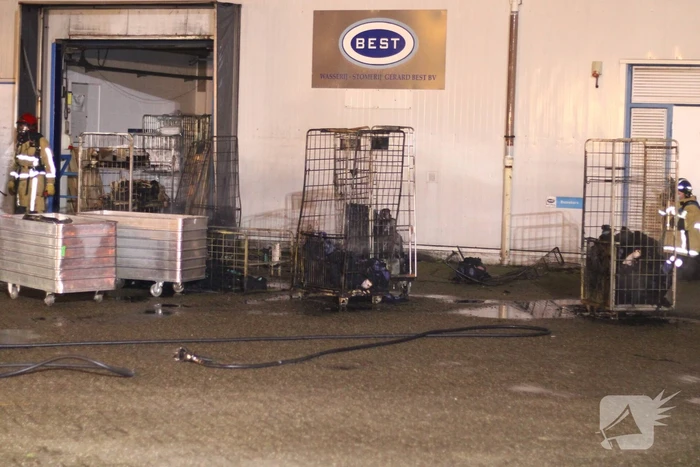 Uitslaande brand in Westelijk Havengebied
