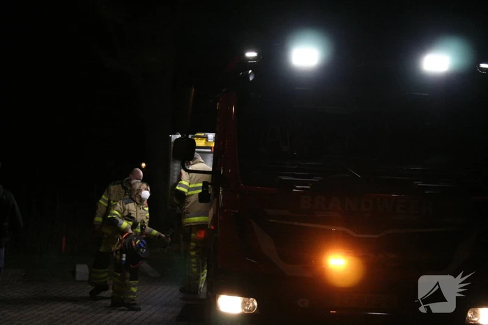 Brandweer blust brand in woning van woon-zorgcentrum WZC Thedingsweert