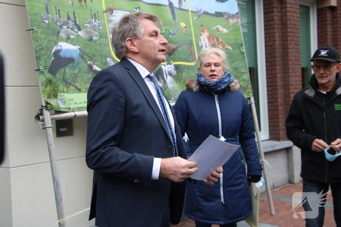 Boeren in actie tegen weidevogelplan