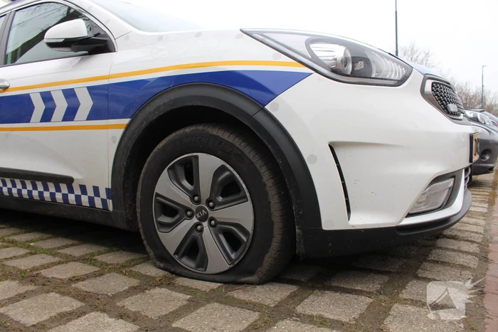Banden voertuigen handhaving lekgestoken