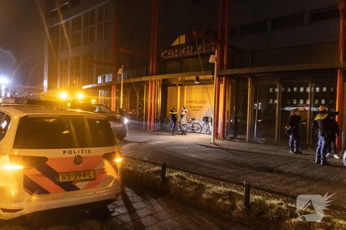 Jonge vrouw gewond na mishandeling