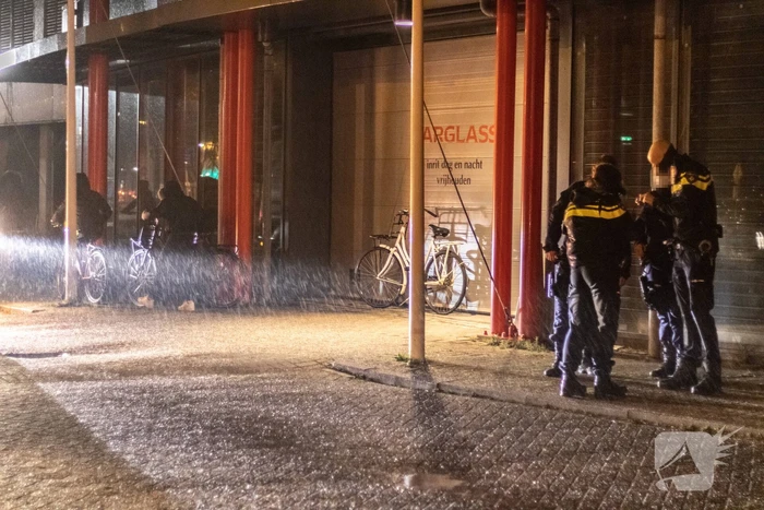 Jonge vrouw gewond na mishandeling
