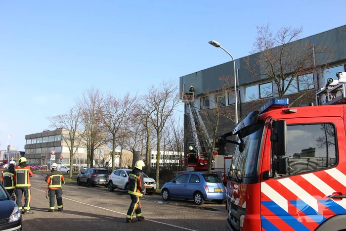 Gevelplaat losgewaaid door storm