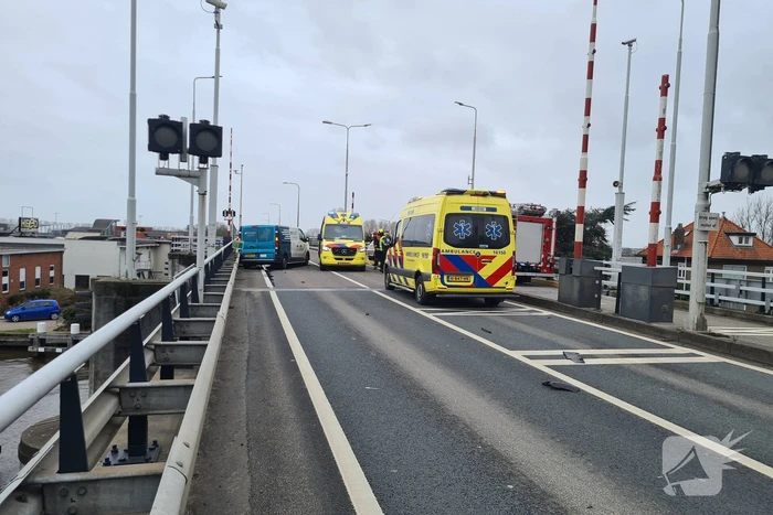 Ernstig ongeval op Coenecoopbrug
