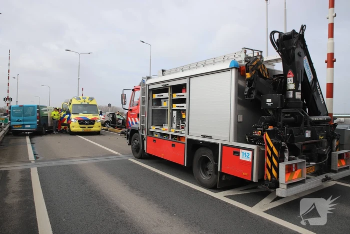 Ernstig ongeval op Coenecoopbrug