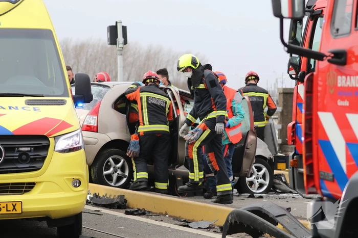Ernstig ongeval op Coenecoopbrug