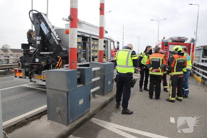 Ernstig ongeval op Coenecoopbrug