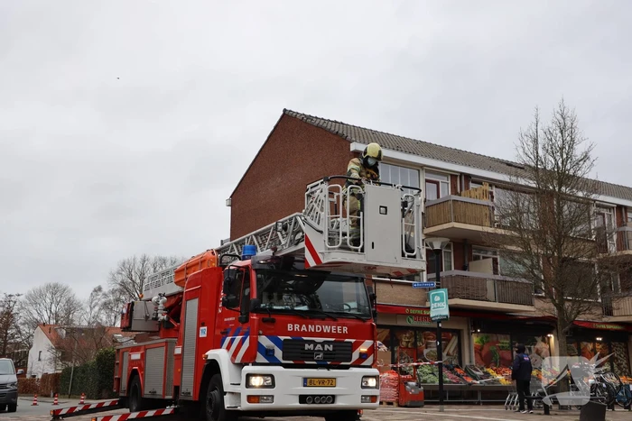 Dakpannen woning losgewaaid