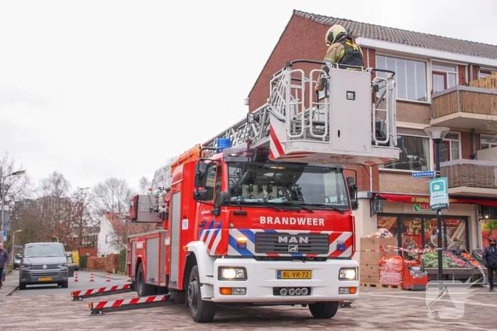 Dakpannen woning losgewaaid