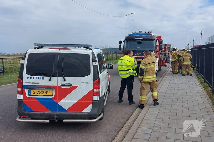 Dakplaat losgelaten door storm