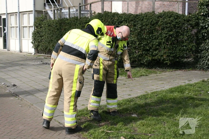 Dakpannen vallen van dak door storm