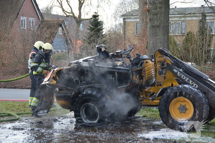 Shovel vat vlam
