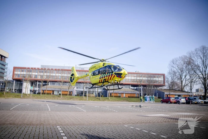 Traumahelikopter landt bij Spaarne Gasthuis voor coronapatiënt