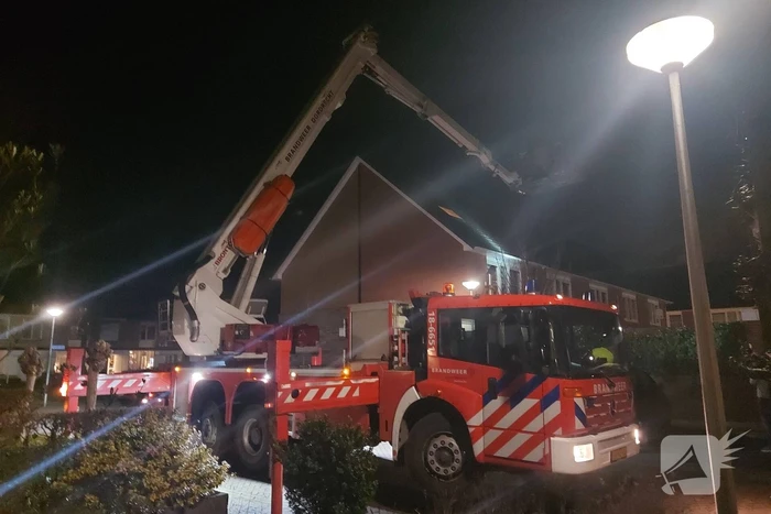 Dakpannen waaien van dak