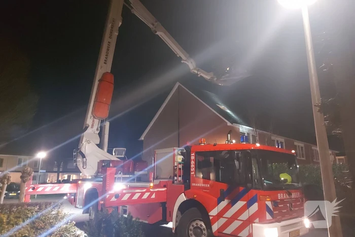 Dakpannen waaien van dak