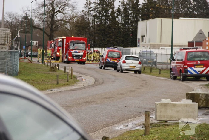 Grote brand bij autosloperij