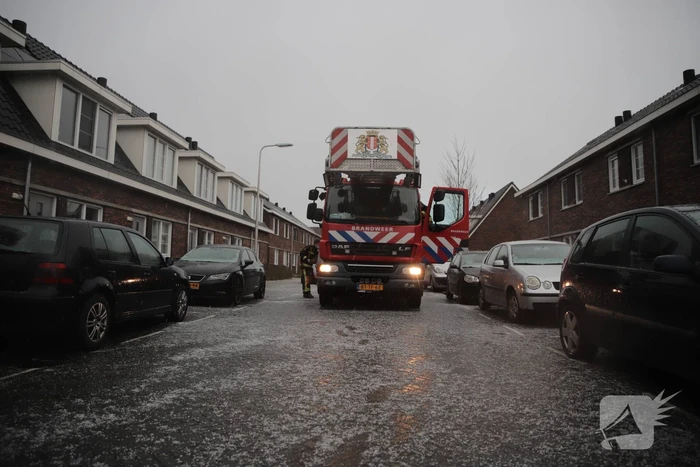 Losliggende dakpannen op woning